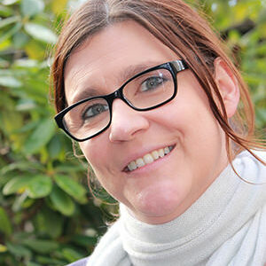 Jennifer-Ludewig Jennifer-Ludewig